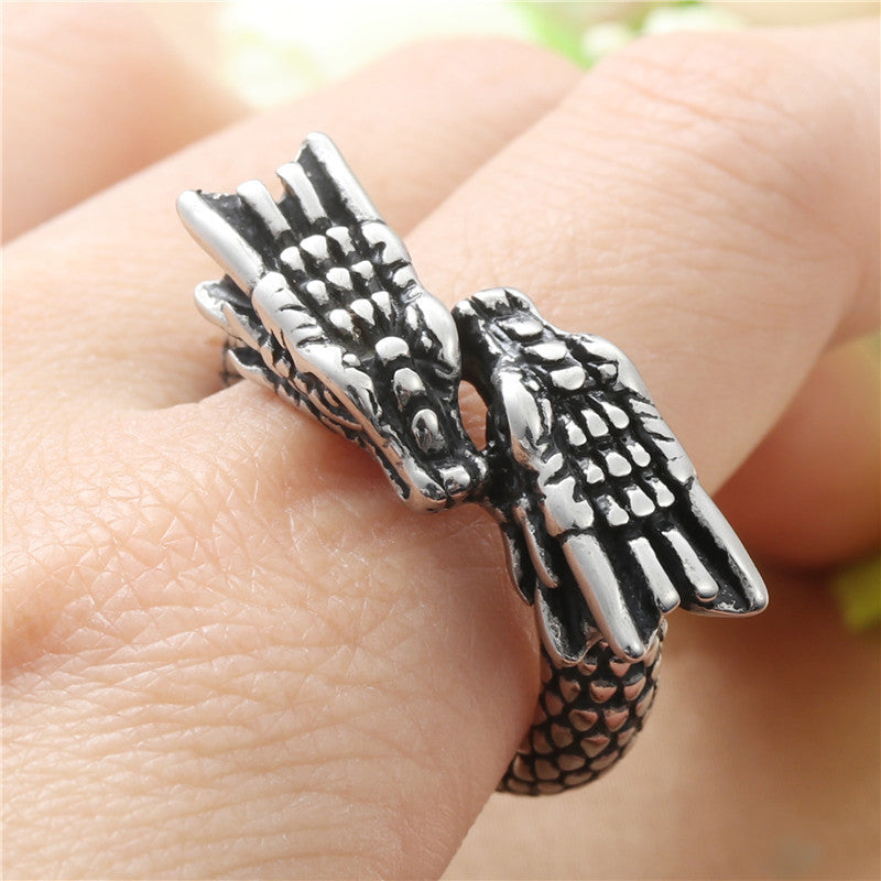 Anillo Retro de Dragón Chino en Acero de Titanio (Europeo y Americano)